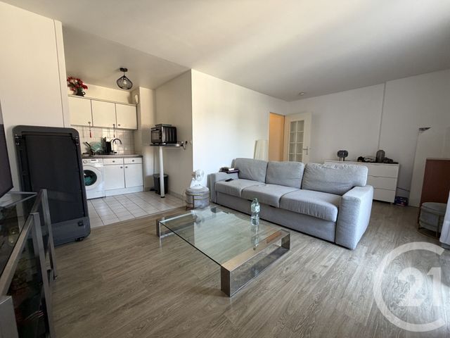 Appartement F1 à vendre CLAYE SOUILLY