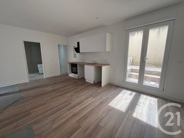 Appartement F3 à louer - 3 pièces - 62.72 m2 - LE MESNIL AMELOT - 77 - ILE-DE-FRANCE - Century 21 Avenir Immobilier