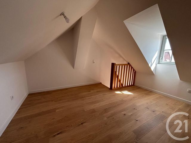 Appartement F1 à louer JUILLY