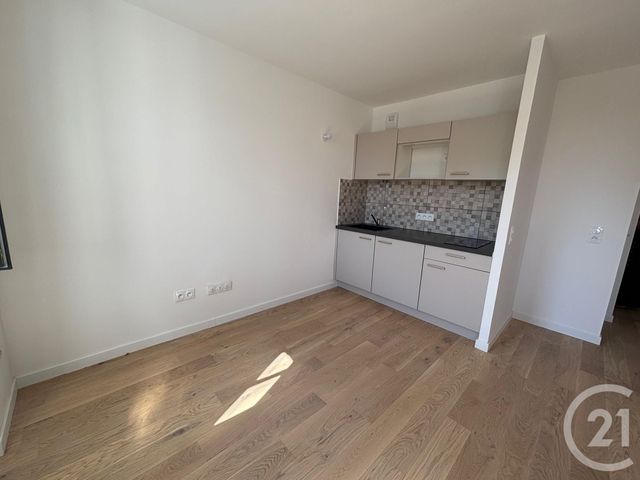 Appartement F1 à louer - 1 pièce - 29.26 m2 - JUILLY - 77 - ILE-DE-FRANCE - Century 21 Avenir Immobilier