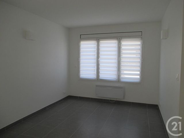 Appartement F4 à louer - 4 pièces - 72.81 m2 - ANNET SUR MARNE - 77 - ILE-DE-FRANCE - Century 21 Avenir Immobilier
