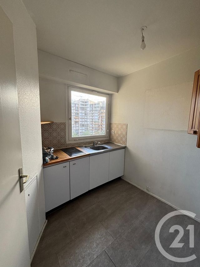 Appartement F2 à louer - 2 pièces - 44.52 m2 - SEVRAN - 93 - ILE-DE-FRANCE - Century 21 Avenir Immobilier