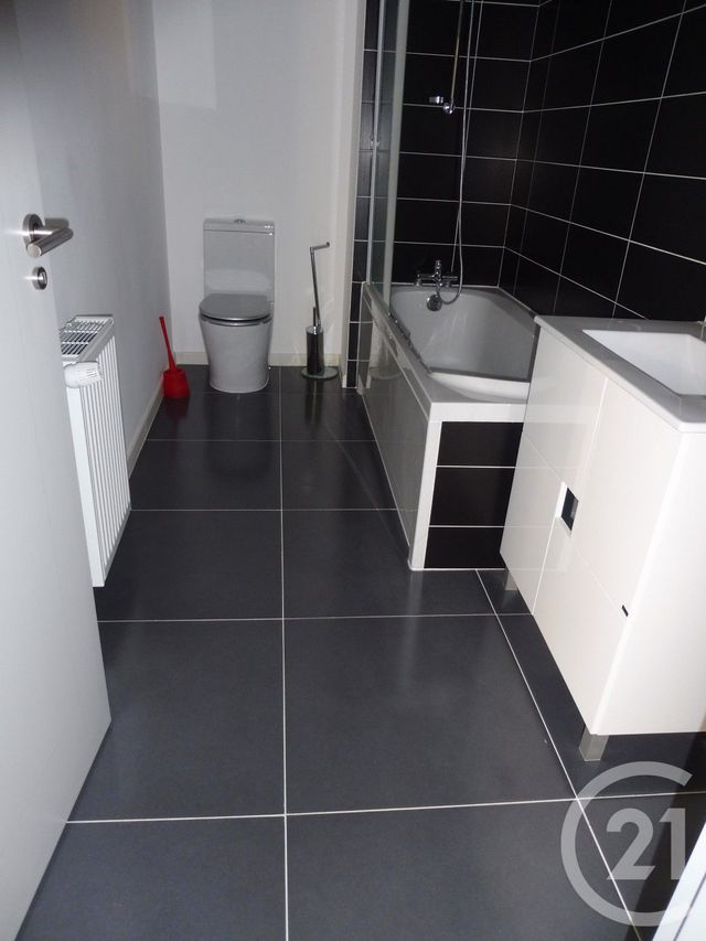 Appartement F2 à louer - 2 pièces - 40.85 m2 - MOUSSY LE NEUF - 77 - ILE-DE-FRANCE - Century 21 Avenir Immobilier