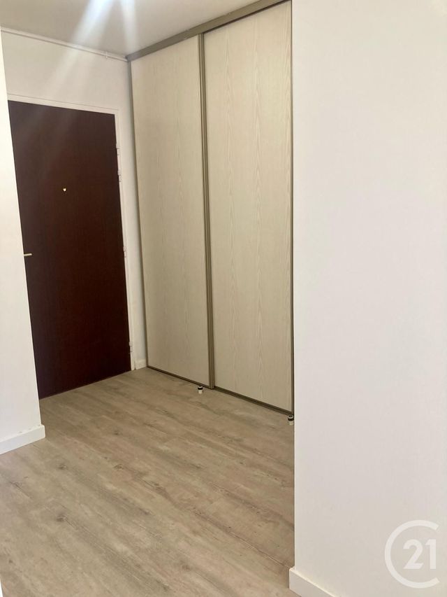 Appartement F2 à louer - 2 pièces - 44.31 m2 - CLAYE SOUILLY - 77 - ILE-DE-FRANCE - Century 21 Avenir Immobilier