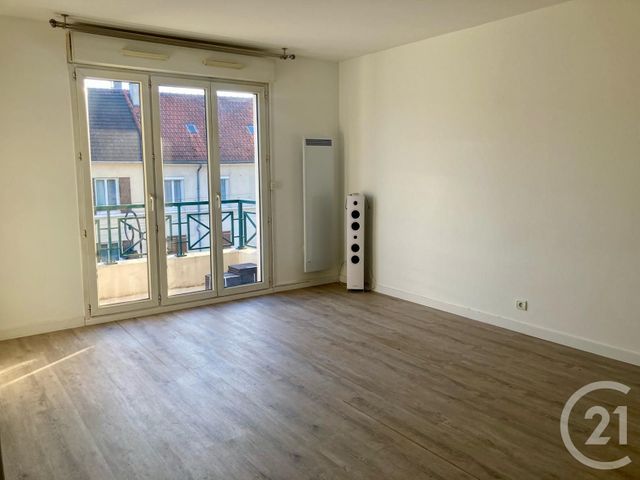 Appartement F2 à louer - 2 pièces - 44.31 m2 - CLAYE SOUILLY - 77 - ILE-DE-FRANCE - Century 21 Avenir Immobilier