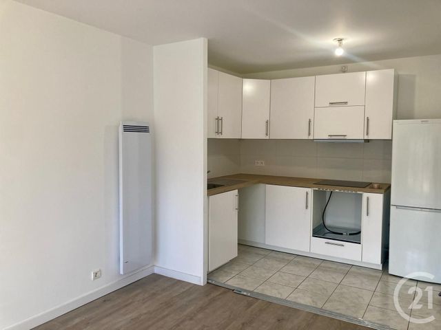 Appartement F2 à louer - 2 pièces - 44.31 m2 - CLAYE SOUILLY - 77 - ILE-DE-FRANCE - Century 21 Avenir Immobilier
