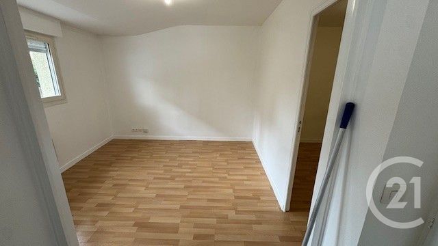 Appartement F1 à louer - 1 pièce - 34.96 m2 - ST THIBAULT DES VIGNES - 77 - ILE-DE-FRANCE - Century 21 Avenir Immobilier